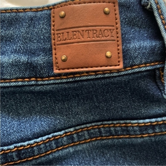 Ellen Tracy Serene Jeans Sz 4 EUC - Picture 5 of 8